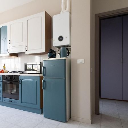Happy Home Saronno Bagian luar foto